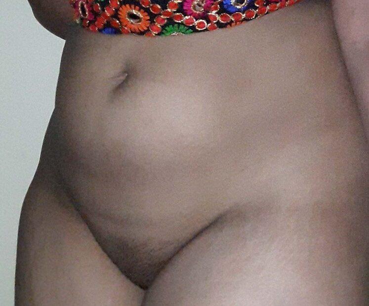 Mujer de la vida india desnuda
