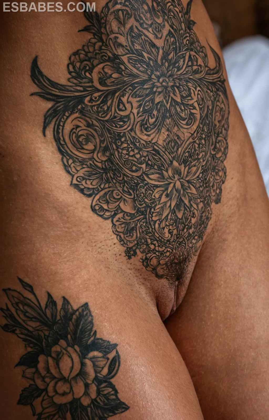 La Hermosa Carolina Mostrando Su Sabrosas Tetas - Imagen hiperrealista generada con IA, detalle fotográfico