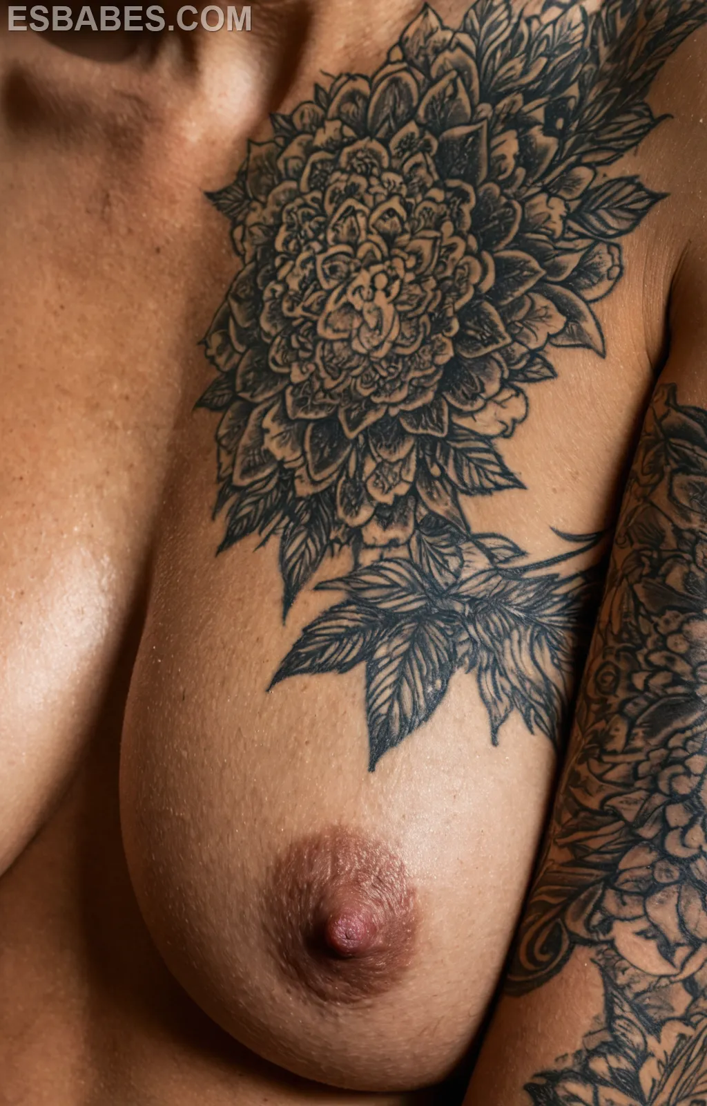 Mostrando Su Culo En Tanga A Pancho - Imagen hiperrealista generada con IA, detalle fotográfico